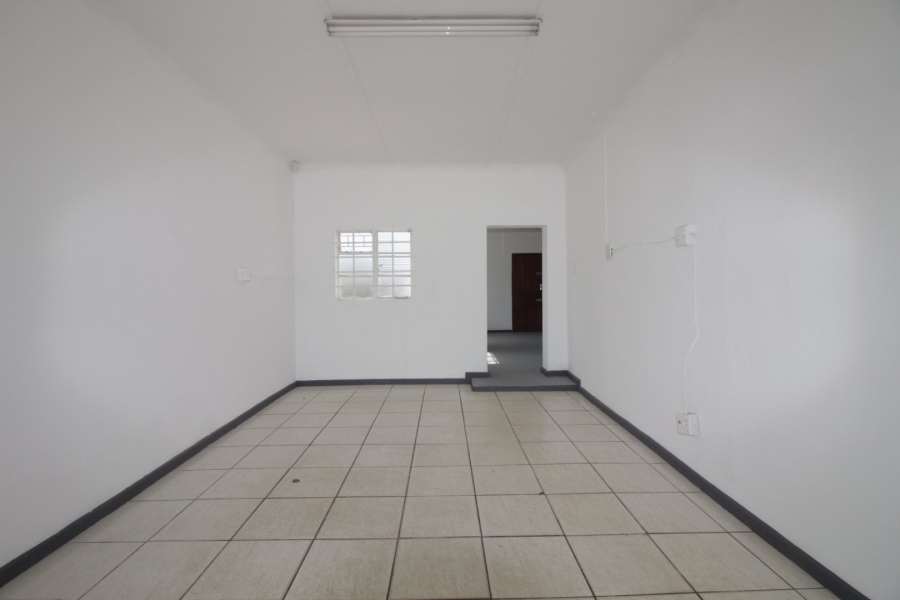 4 Bedroom Property for Sale in Jeffreys Bay Central Eastern Cape